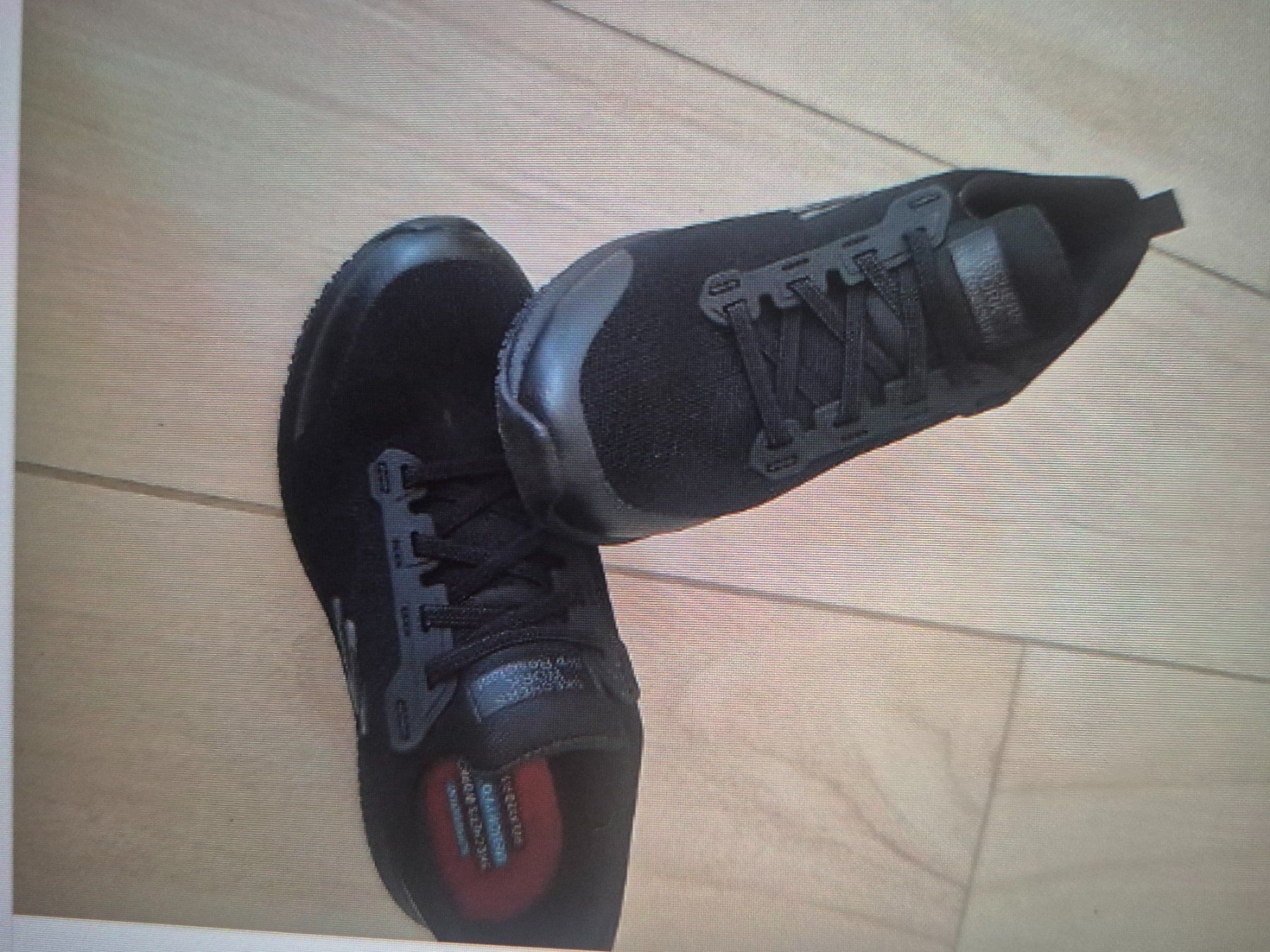 Damenschuhe: Skechers Grösse 37 Slip resistant – Gebraucht aus Rothenburg von pascalino91