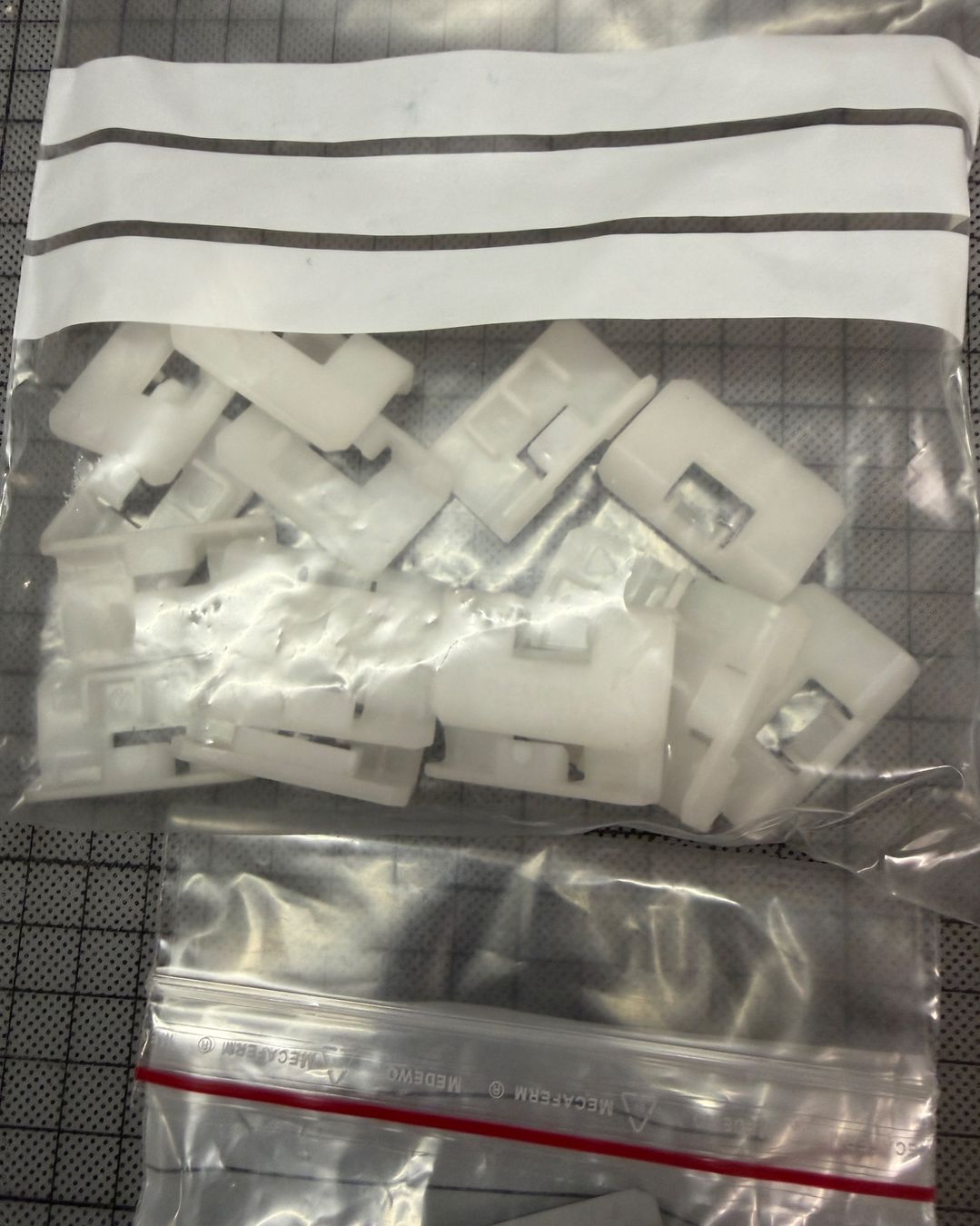 Kit bricolage: Hasler Rollladenstopper, Lamellenstopper, diverse, neu – Nuovo (secondo la descrizione) da Nussbaumen AG venduto da olitech5415 3