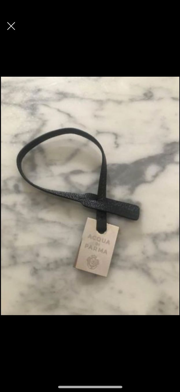 Acqua di parma Profumi & Eau de Toilette: Acqua di Parma perfume bottle neck decoration – Usato da Biel/Bienne venduto da zit_v5yc
