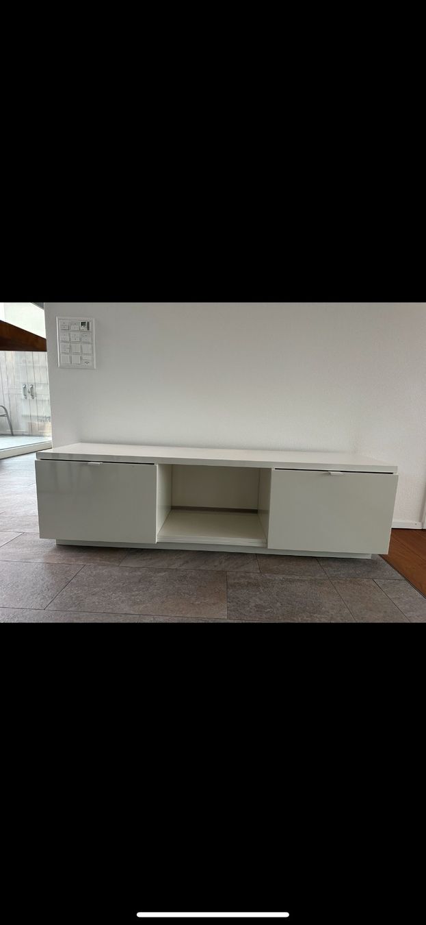 Meubles TV: Weisses TV Möbel – D'occasion à Altendorf par sda_57x2 2