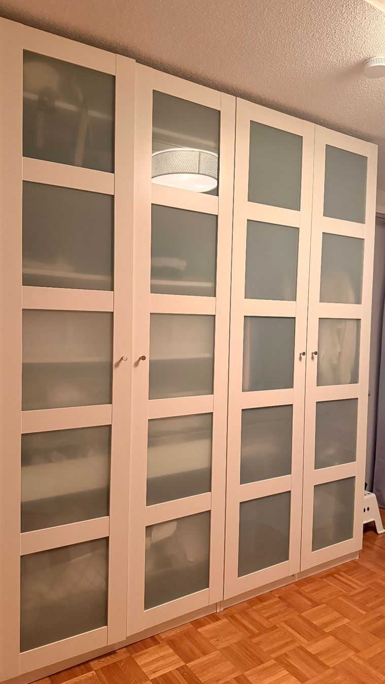 Armoires: Kleiderschrank – D'occasion à Schupfart par ina_xh6s