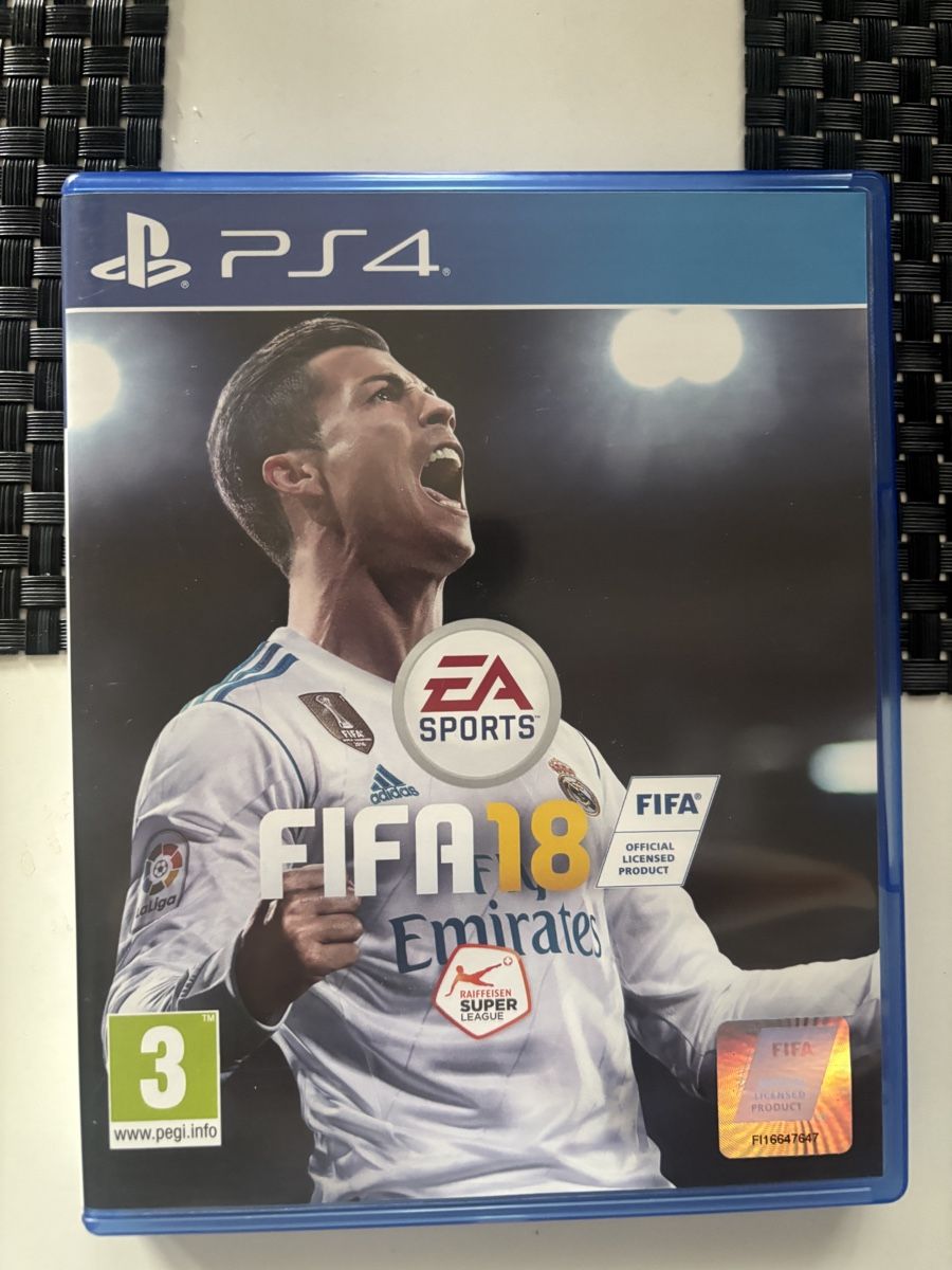 Jeux: FIFA 18 PS4 Spiel – D'occasion à Ehrendingen par dan_c8fs