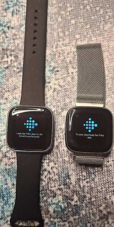 Smartwatch: Fitbit versa 2  – Gebraucht aus Biel/Bienne von Micra-45