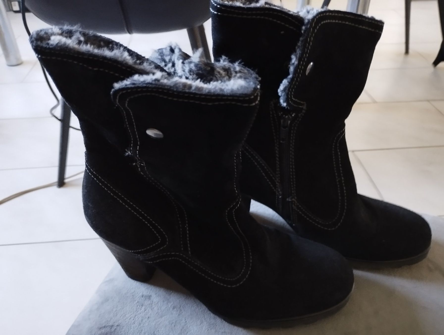 Damenschuhe: Stiefelette mit Dekofell – Gebraucht aus Zollikofen von zr65 1