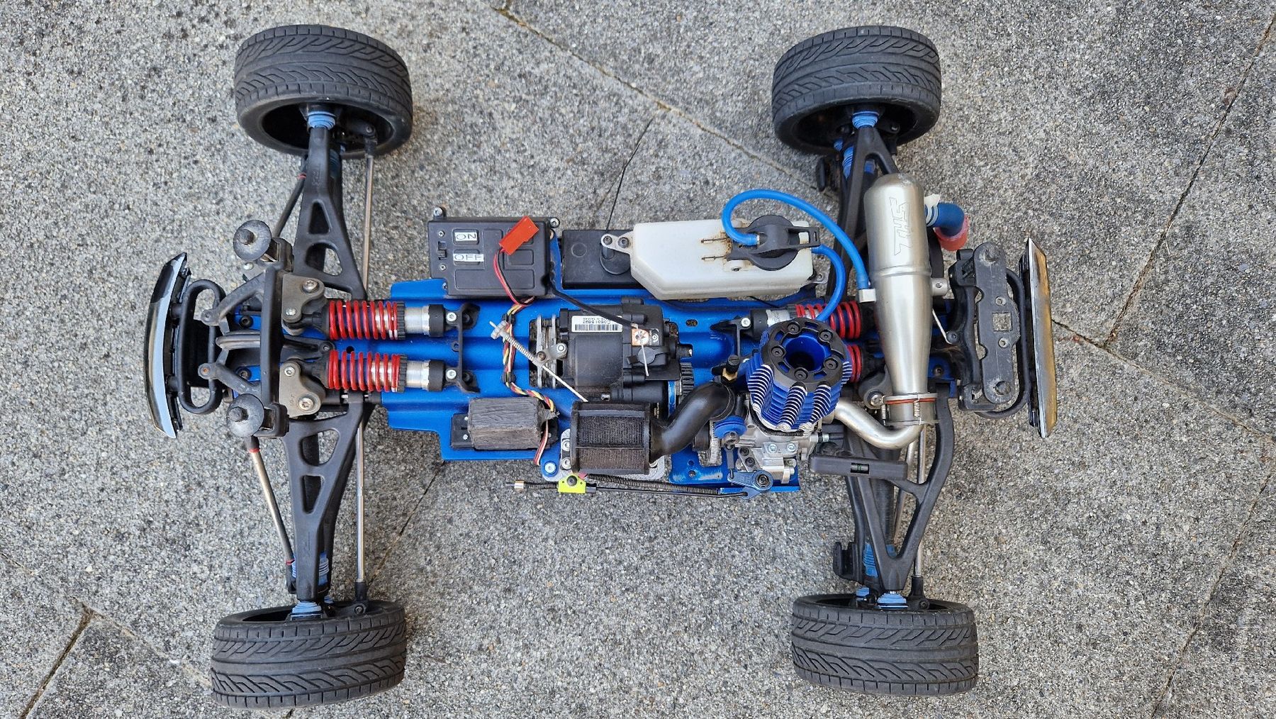 Traxxas Modellismo RC: Traxxas Revo 3.3  – Usato da Strengelbach venduto da 90Andi 3