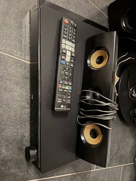 Multimediaplayer & Streamer: LG 5.1 Surroundsystem / Bluerayplayer – Gebraucht aus Koppigen von stu_9cd8 1