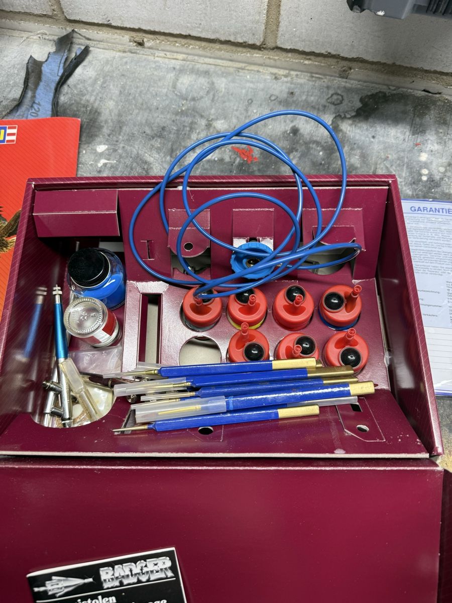 Alle Werkzeuge: Airbrush Set – Gebraucht aus basel von yuri.H 1