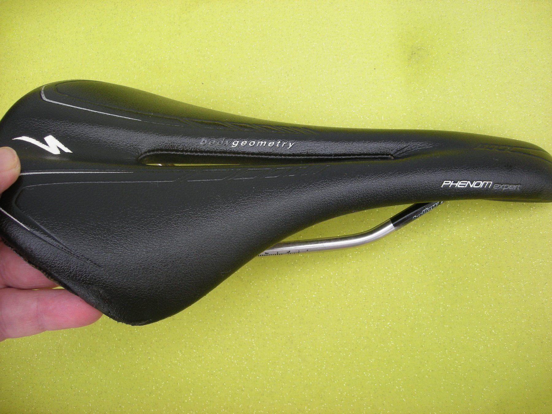 Ersatzteile: Rennvelo Sattel "Phenom" mit Body Geometry – Gebraucht aus Spreitenbach von Sniper8952 3