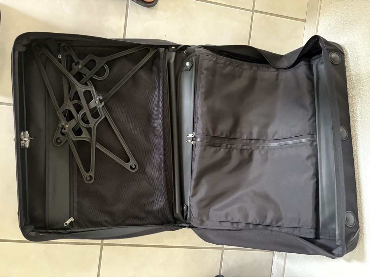 Samsonite Reisekoffer: Kleiderkoffer – Neu (gemäss Beschreibung) aus Adlikon B. Regensdorf von sar_g6kn 2