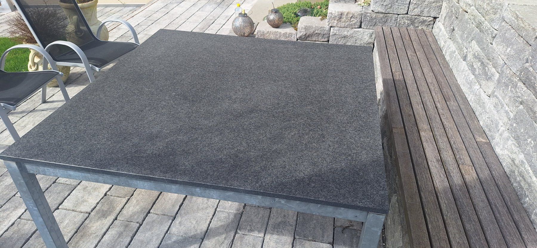 Tische: Gartentisch mit Granitplatte – Gebraucht aus Neuenkirch von  3