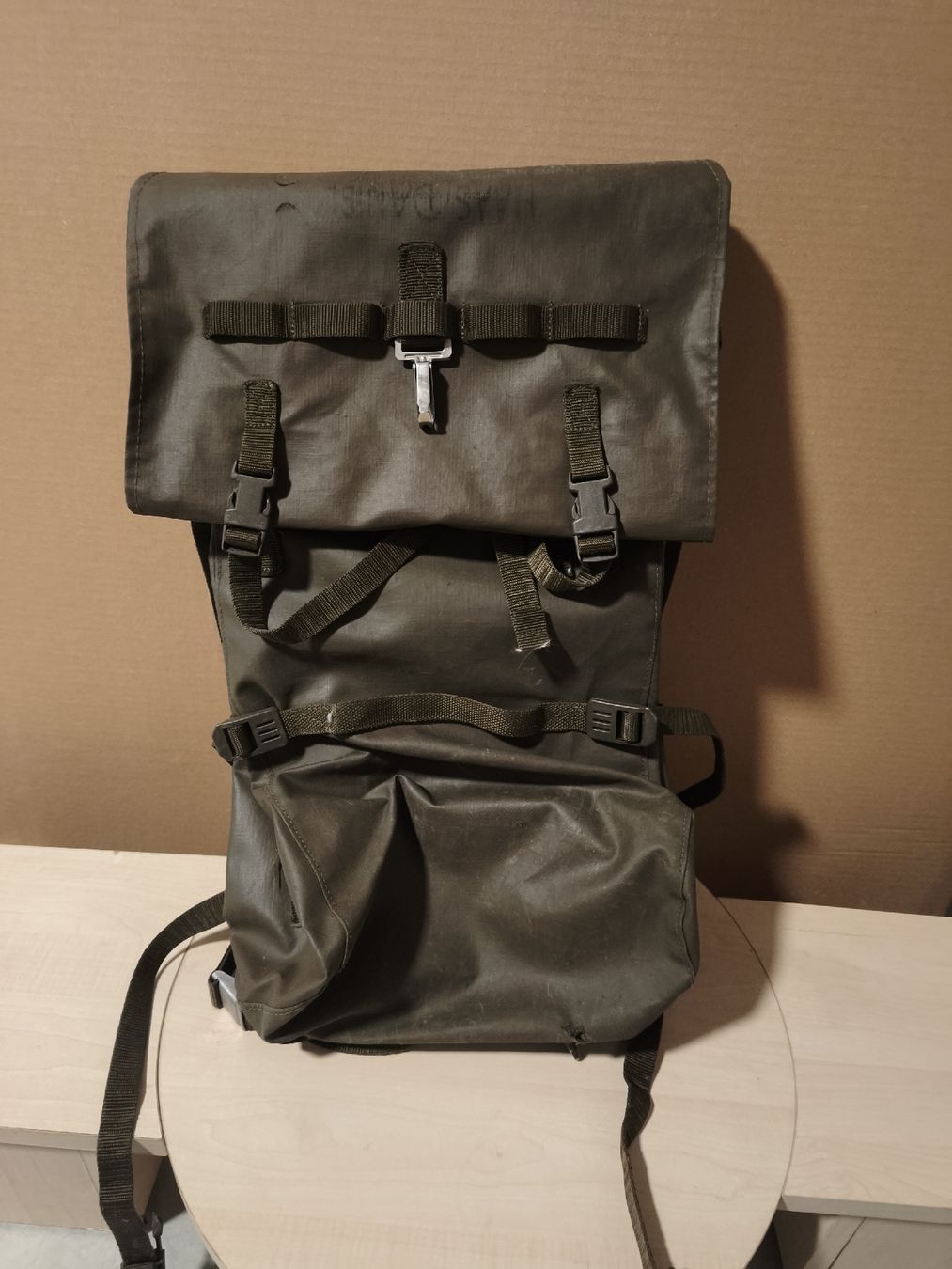 Schweizer Armee Zaini: 3x Schweizer Militärrucksack, Kampfrucksack mit Mängel! – Usato da schongau venduto da schrauber17 2