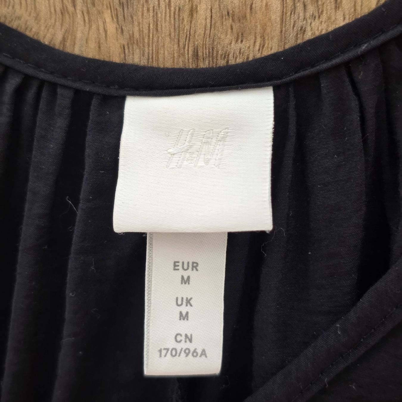 H&M Kleider: Kleid H&M schwarz Grösse M  – Neu (gemäss Beschreibung) aus Rheinsulz von Gilea 4