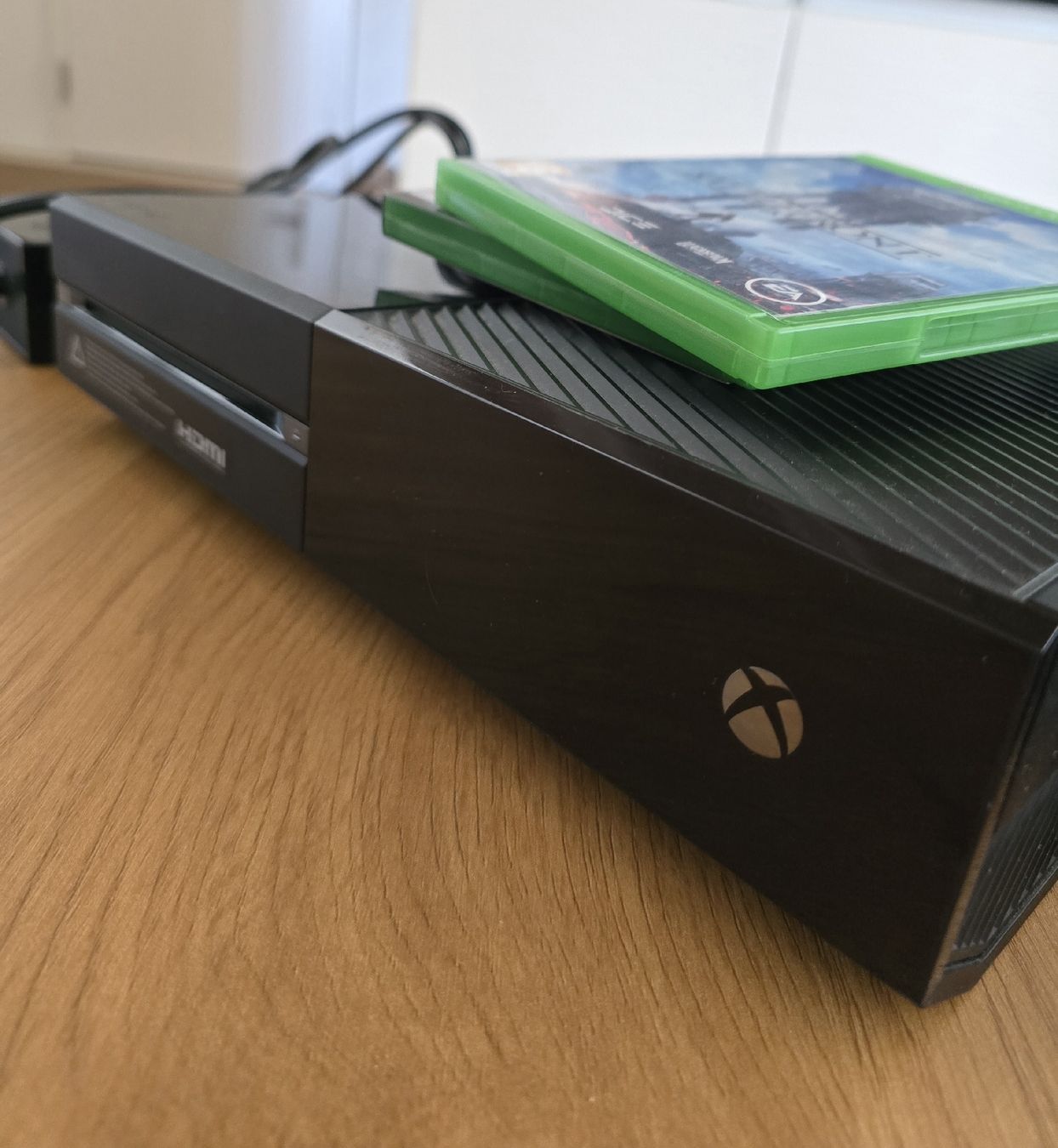 Microsoft Console: Xbox One - Black - 500GB - mit Games & Controller! – Usato da Brüttisellen venduto da ryanclarky5 1