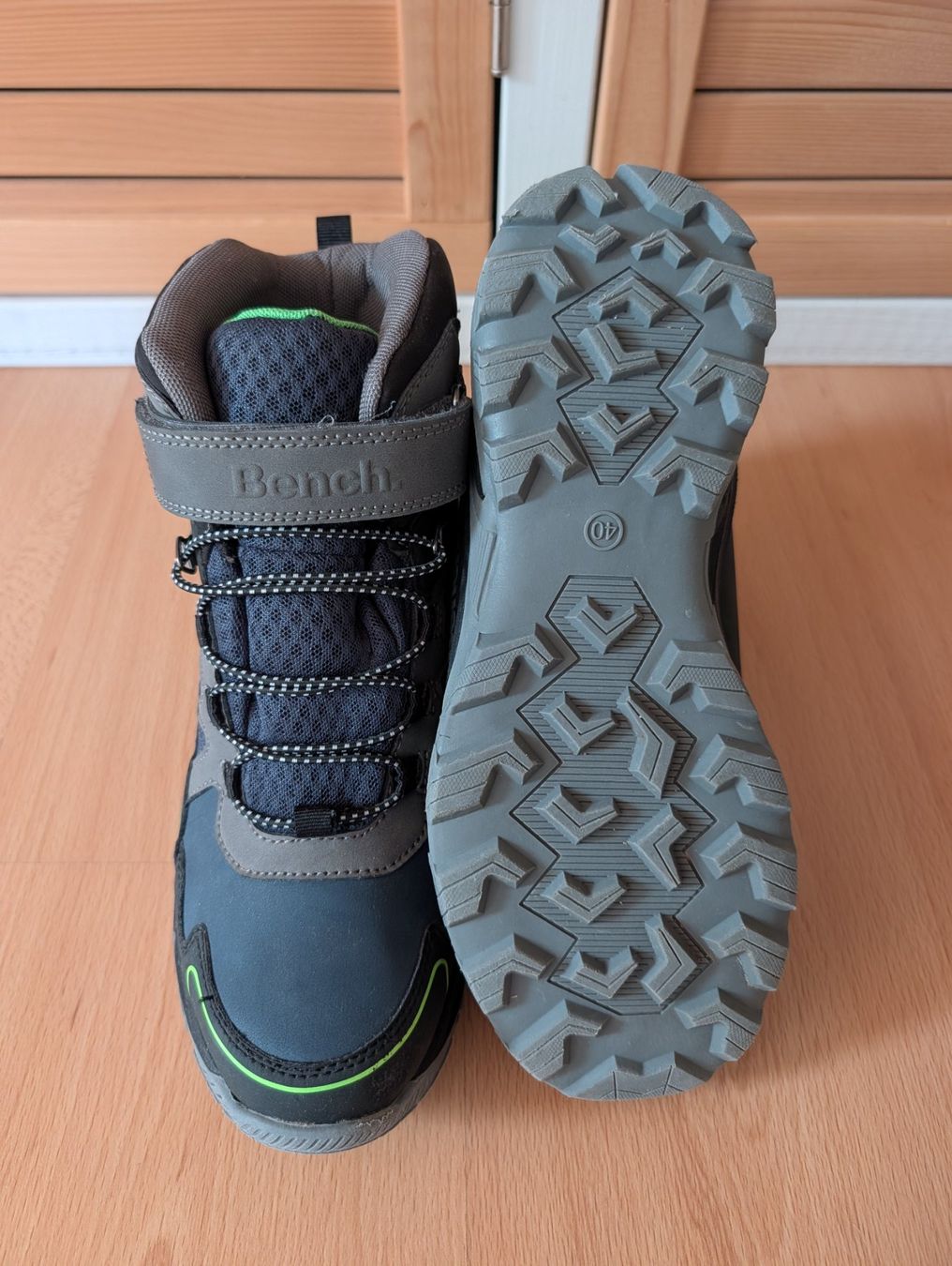 Bench Scarpe per ragazzi: Bench Winterschuhe Grösse 40 – Usato da Strengelbach venduto da Hiriel 1