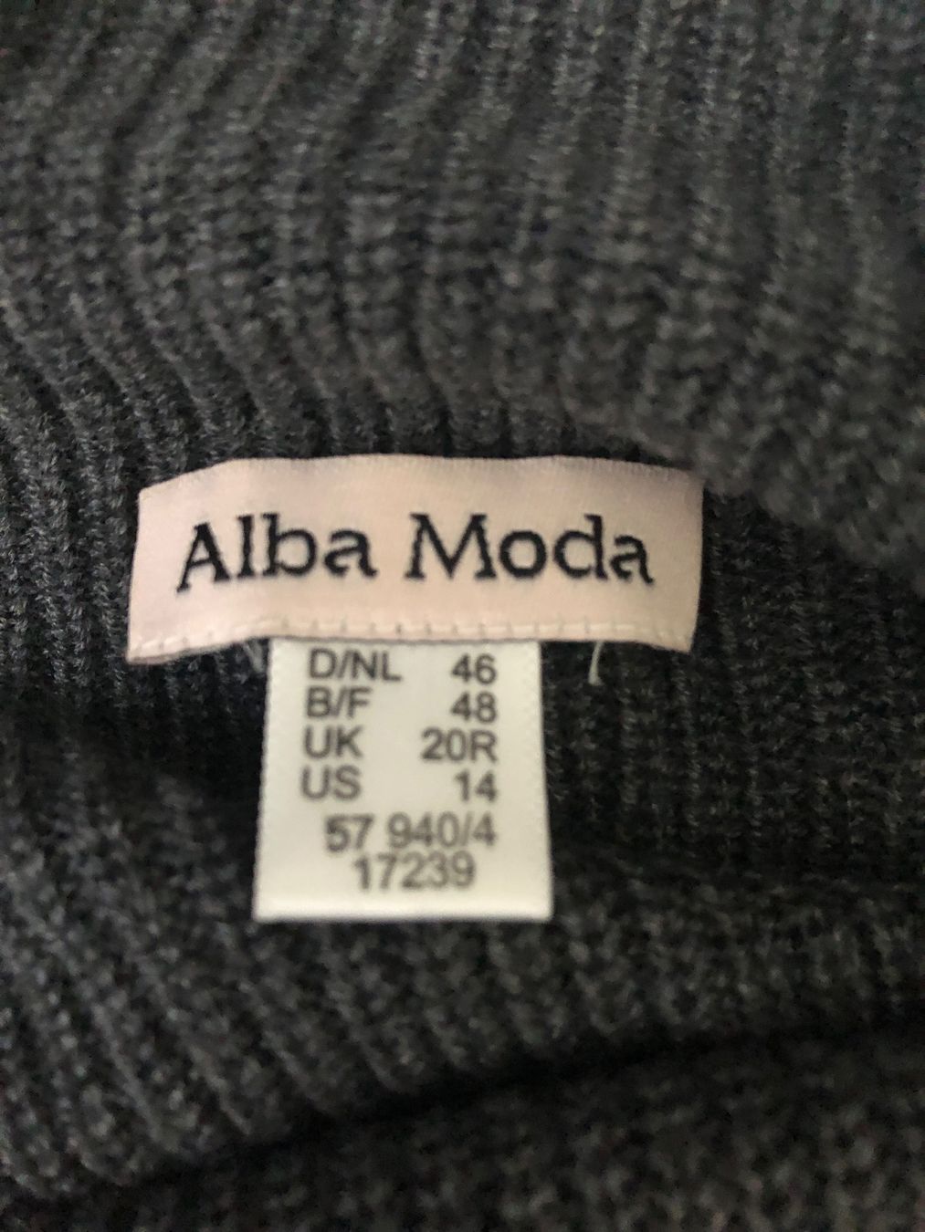 Alba Moda Vestiti: Winter Strickkleid, warm & gemütlich, Grösse 46, Grau! – Usato da Arlesheim venduto da leyRum4.5 6