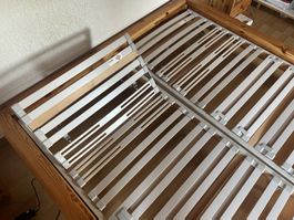 2 einzelne Lattenroste für Doppelbett, L. 197 cm, B. 78 cm.