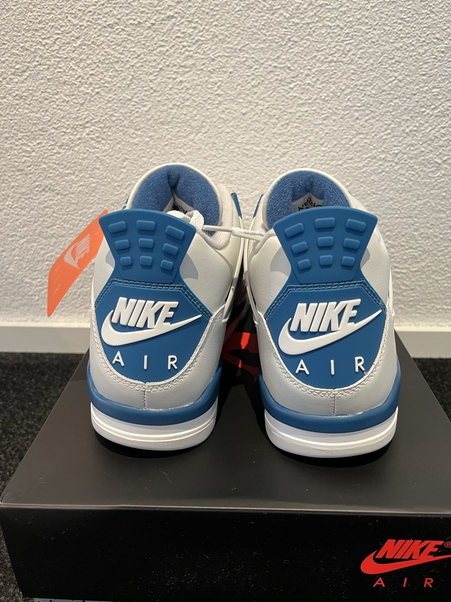Jordan Scarpe da uomo: Jordan 4 Military Blue EU 43 – Nuovo e nell'imballaggio originale da Neuendorf venduto da Kiwiliblue 3