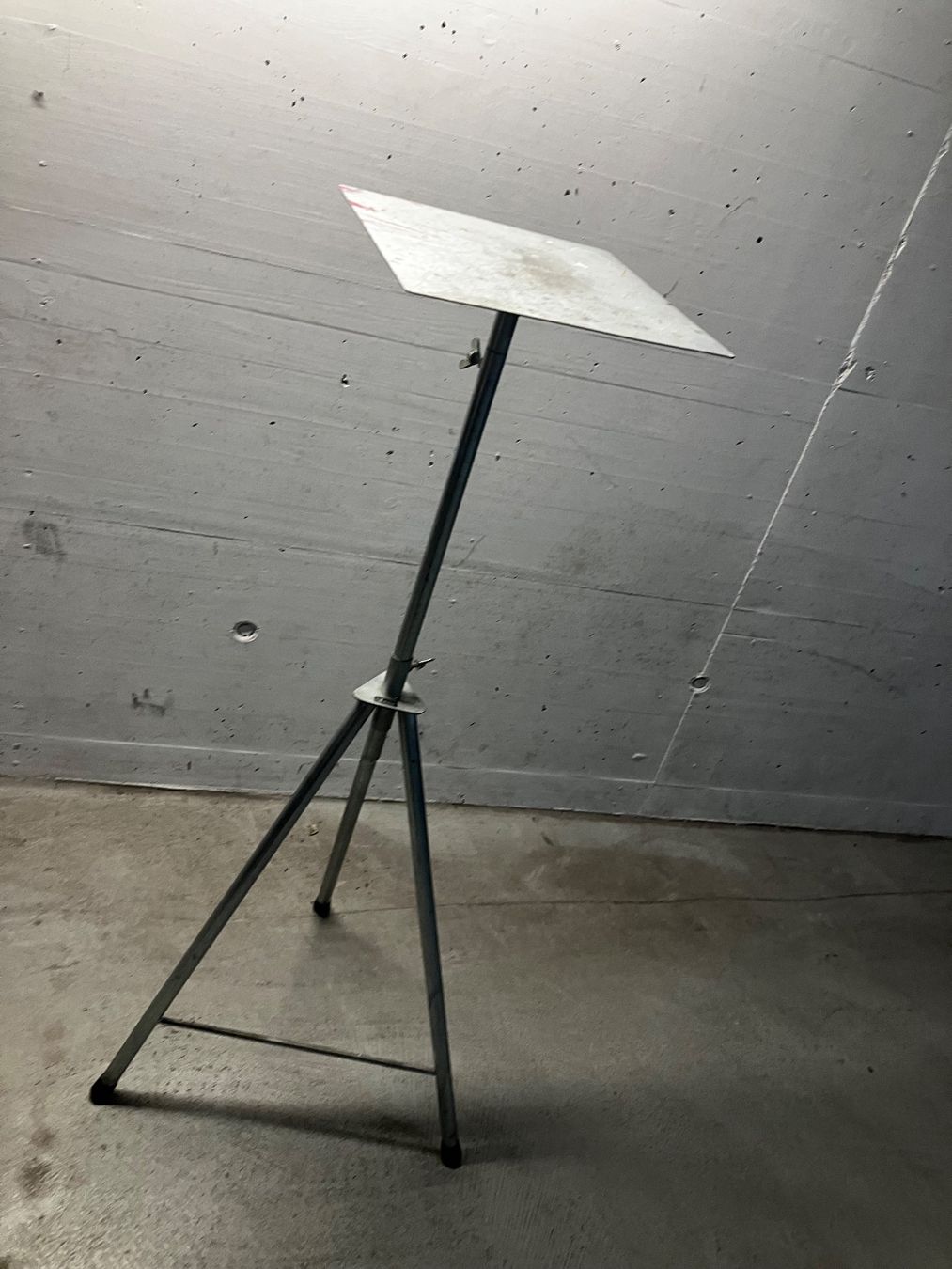 Autres décorations & accessoires: Töpfergestell – D'occasion à Zürich par Ideal0