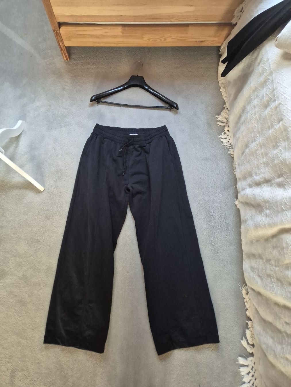 Completi & Tailleur: 2 teiler Migros Essentials schwarz Grösse L – Usato da Zürich venduto da Drago670 7