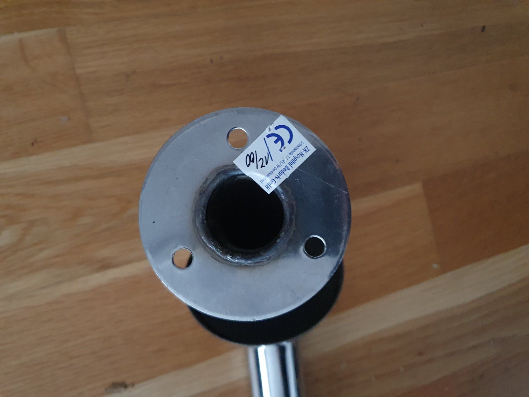 Supporti a parete: Halte Stange mit Fingergrip – Usato da Wila venduto da Datalog 2