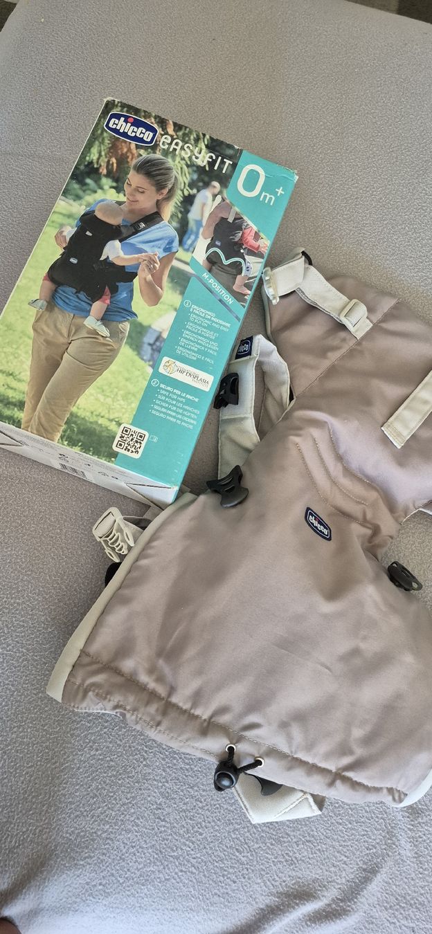Chicco Porte-bébés ventraux & dorsaux: Marsupio Chicco Easyfit beige – Neuf (Voir description) à Oberengstringen par jessica2023