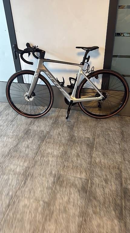 Biciclette: Scott Addict ERide EU  – Usato da Kreuzlingen venduto da 1992m