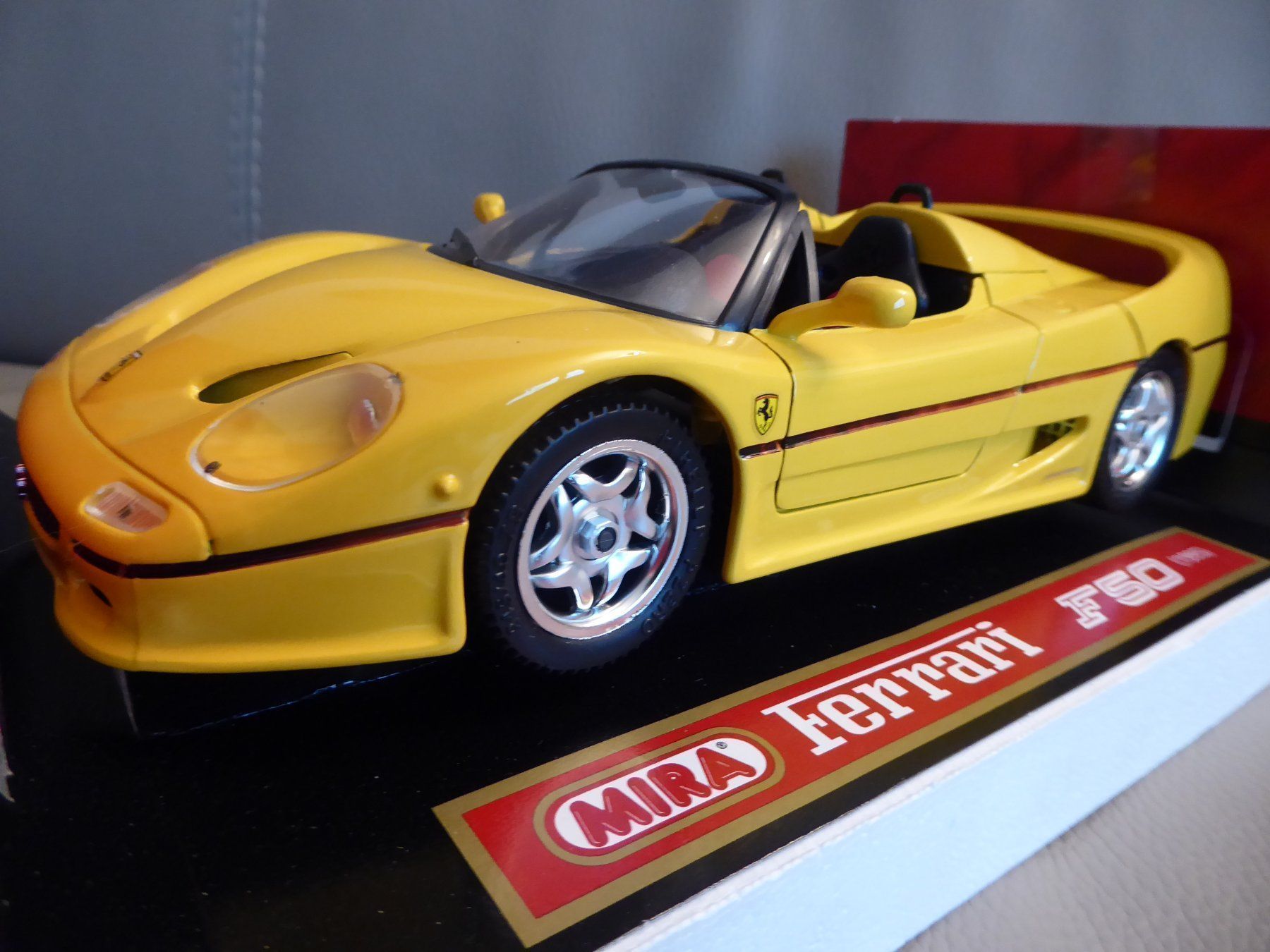Ferrari Modellautos: Ferrari F50 1995 1:18 – Neu (gemäss Beschreibung) aus Hettlingen von Zambole 1