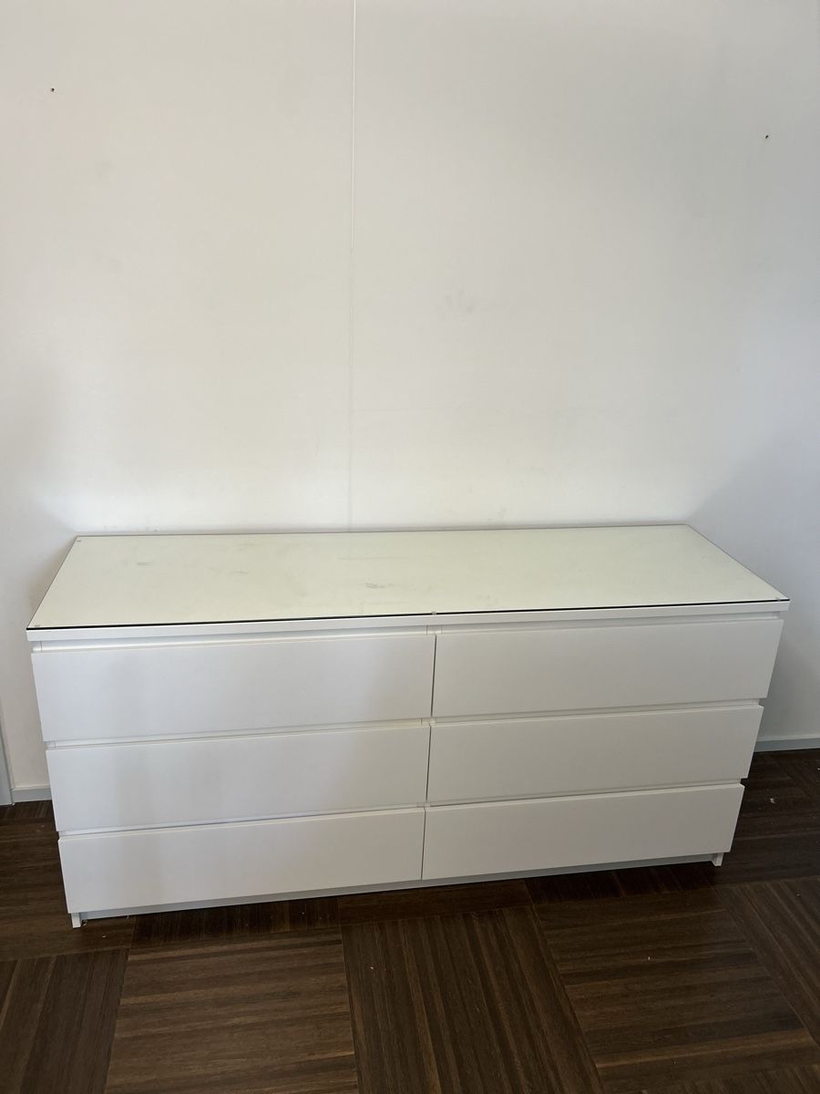 Ikea Commodes: MALM IKEA SIDEBOARD – D'occasion à Zürich par Boon99