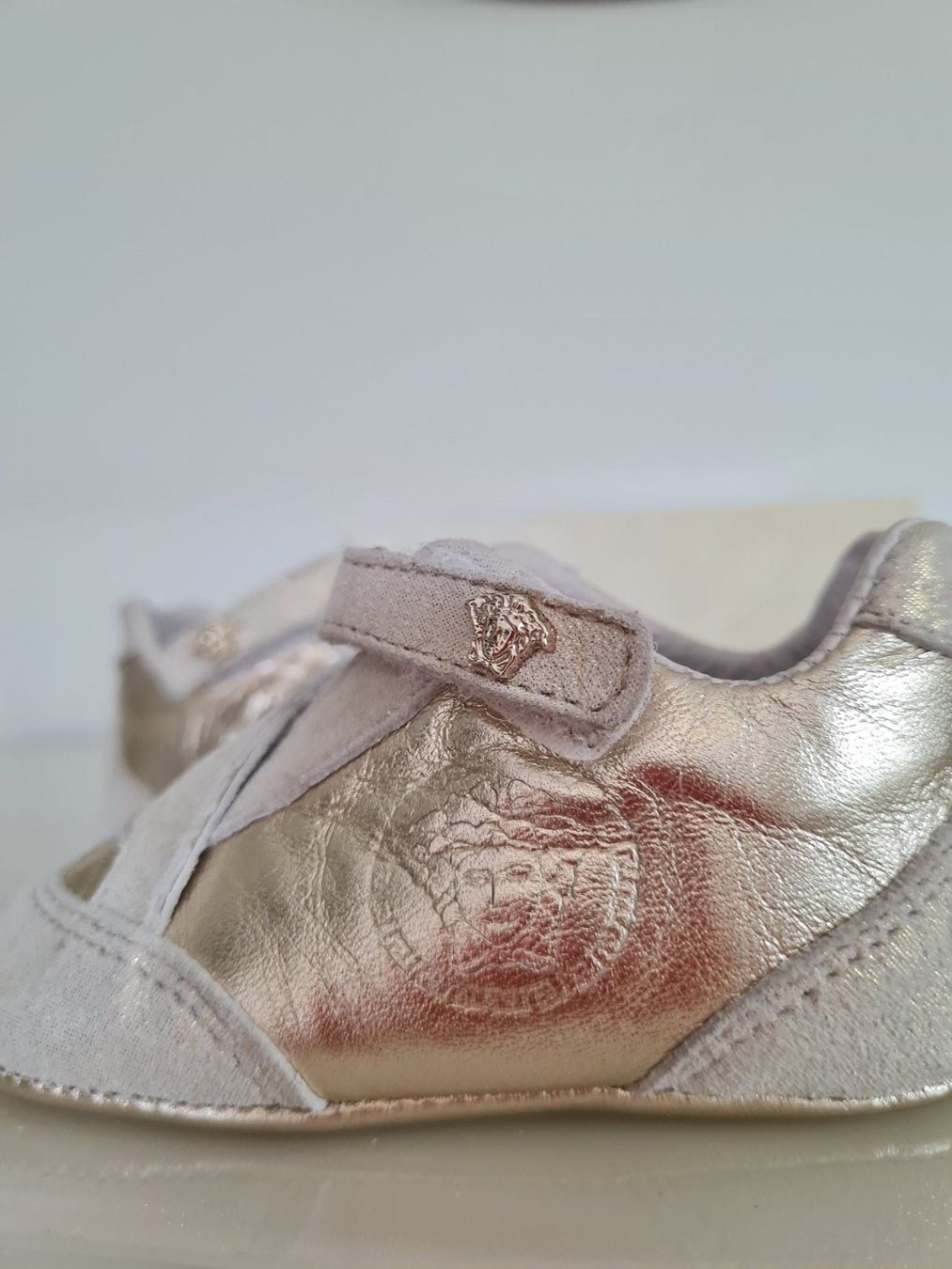 Versace Scarpe per ragazzi: YOUNG VERSACE BABY SCHUHCHEN GR:18 – Nuovo (secondo la descrizione) da Steg im Tösstal venduto da goldlionfree 3