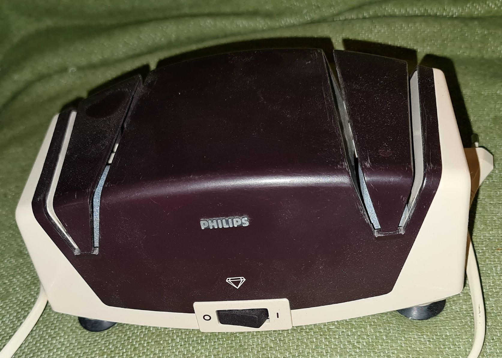 Philips Elettrodomestici da cucina: Aiguiseurs à couteau / deux appareils. – Usato da Cortaillod venduto da signep 5