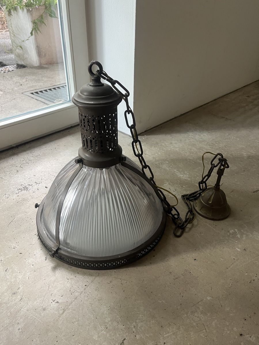 Lampadari & plafoniere: Schöne Industrieleuchte Industrie Deckenlampe – Usato da Zürich venduto da Syllogistics