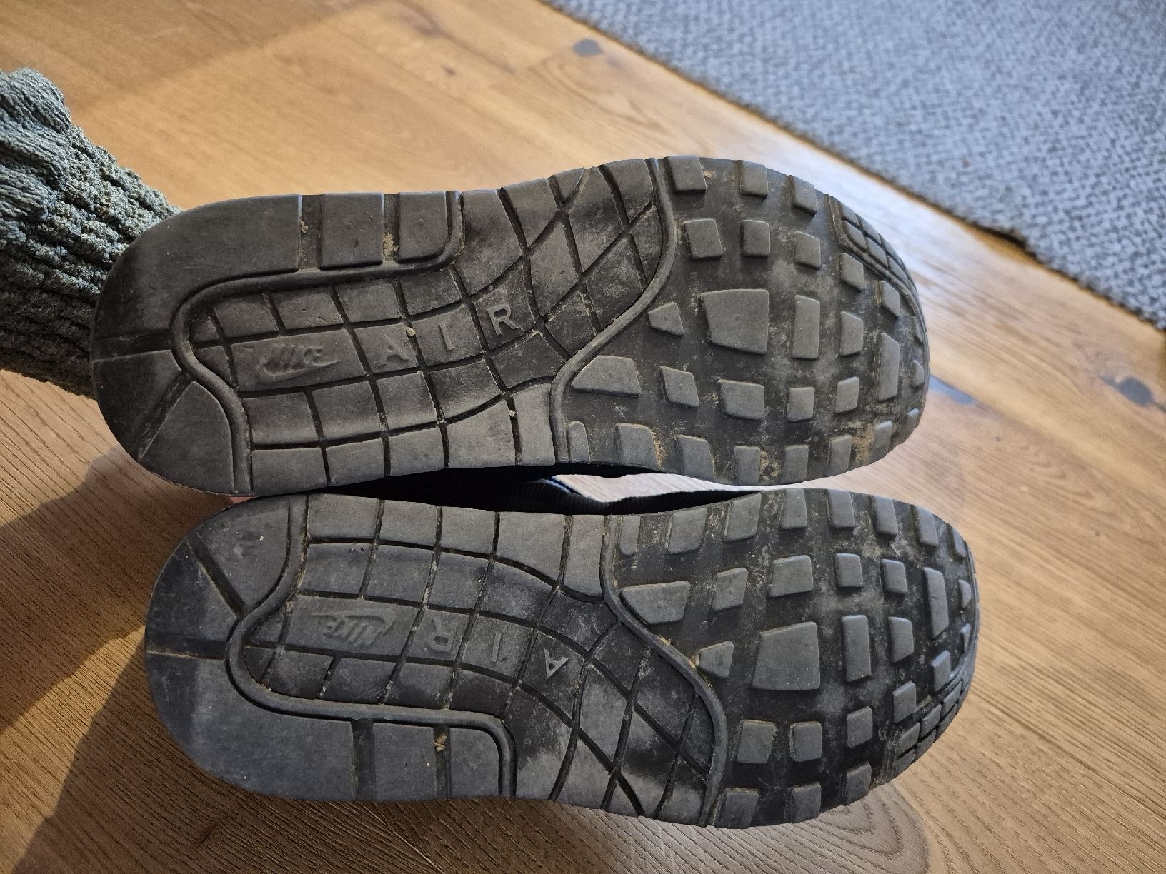 Nike Scarpe da donna: Nike Air Max Grösse 40 – Usato da Niederried b. Kallnach venduto da PatSch88 3