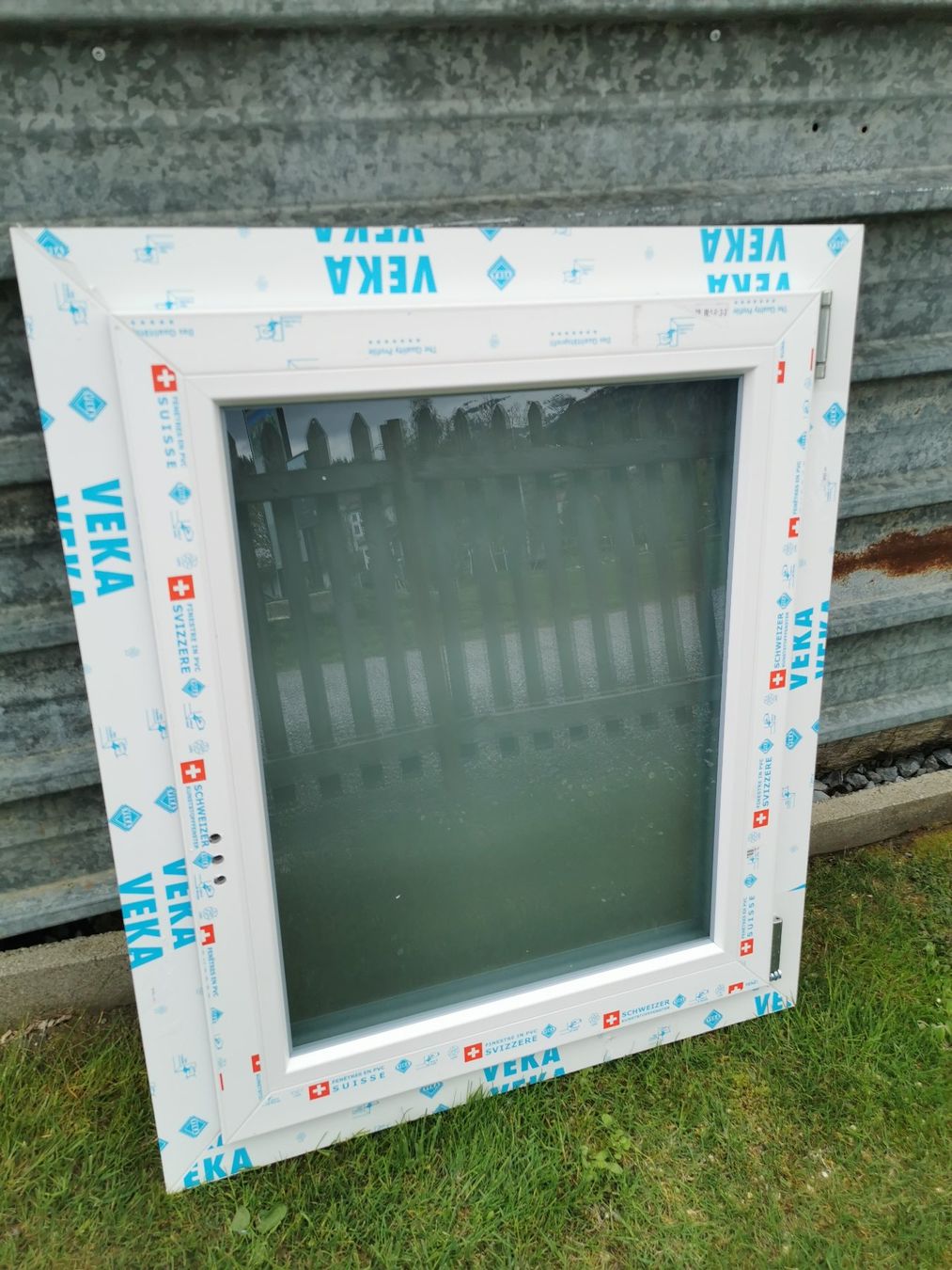 Finestre: Kunststoff-Fenster neu – Nuovo e nell'imballaggio originale da Laax GR venduto da pinetta 1
