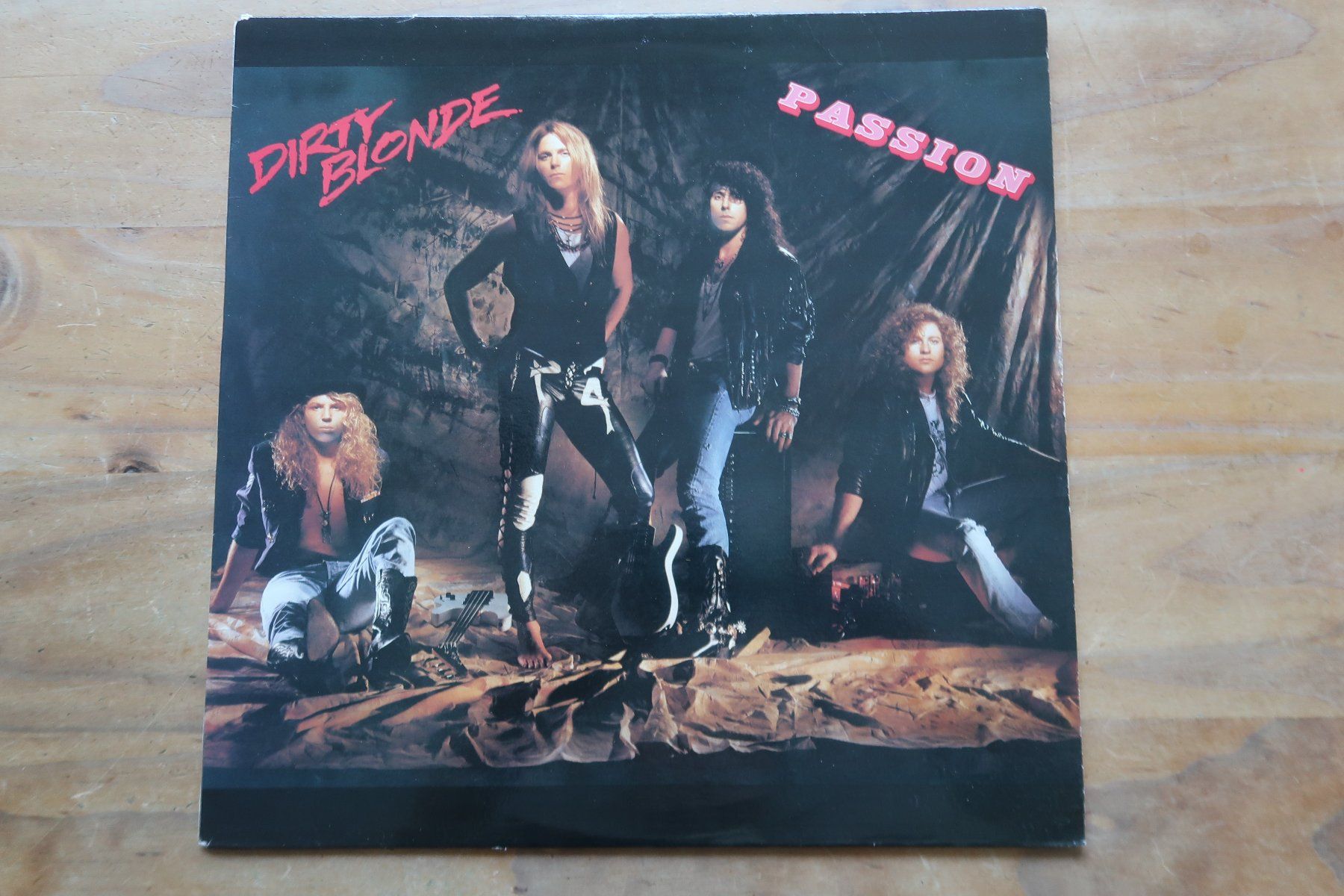 Dischi in vinile: DIRTY BLOND - PASSION - SLEAZE HARD ROCK - VINYL LP – Usato da Basel venduto da Patiscat