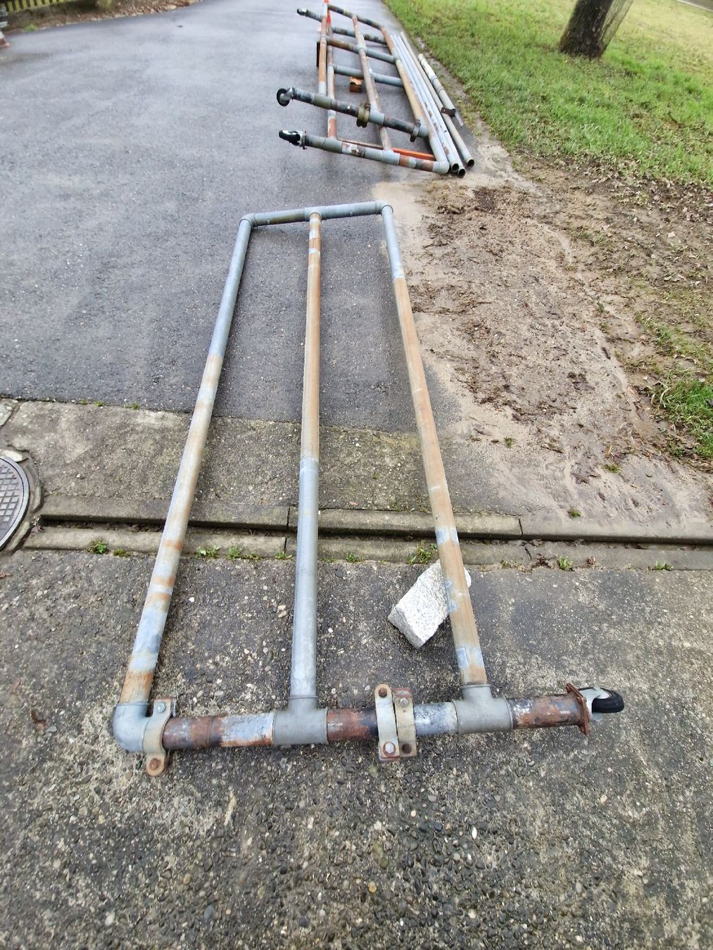 Altre attrezzature per stalle: Laufhof Tore mit Rollen – Usato da Studen BE venduto da valtra66