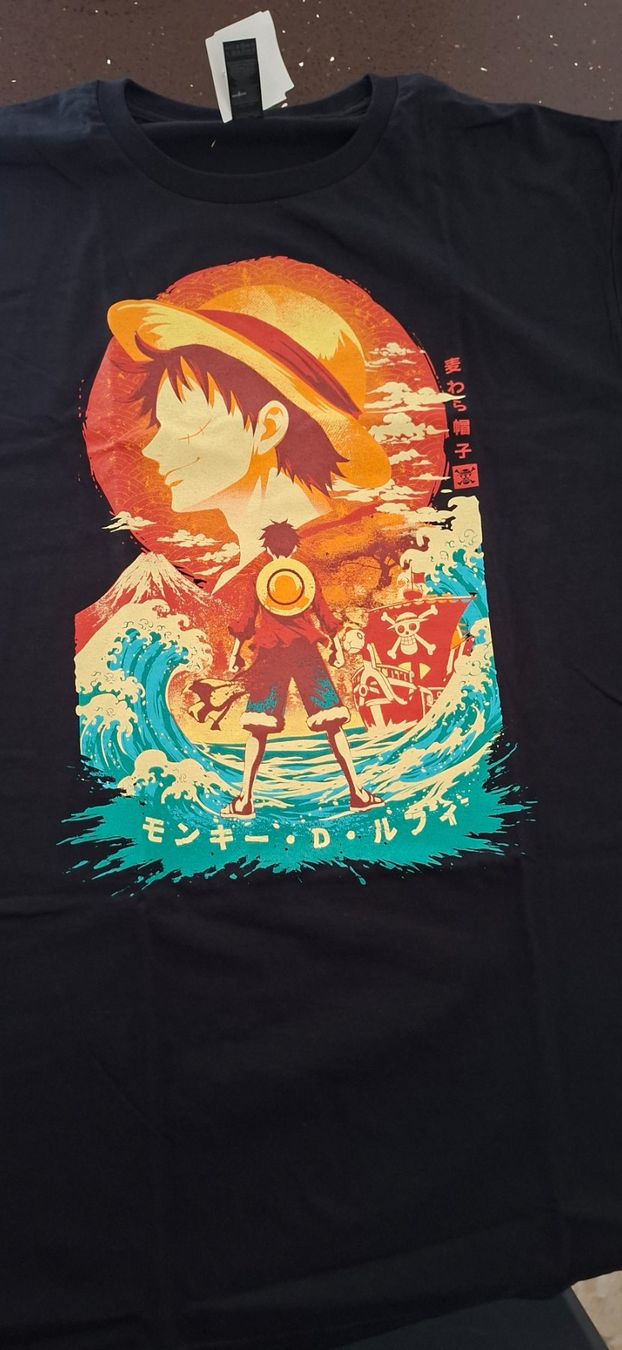 T-Shirts: One piece t-shirt – Neu und originalverpackt aus Camignolo von Hakunamat5 1