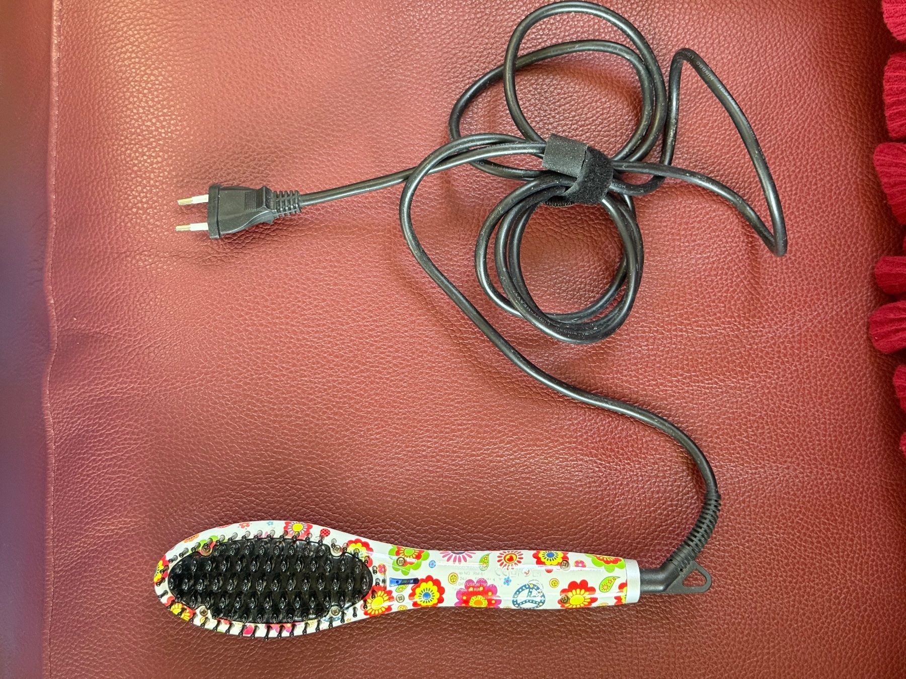 Altro per la cura dei capelli: Brosse à cheveux chauffante – Usato da Prez-vers-Siviriez venduto da mar_n29z 1