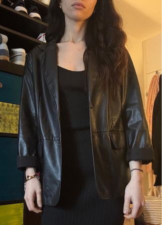 Schwarzer Blazer im Lederlook, H&M, Gr. S