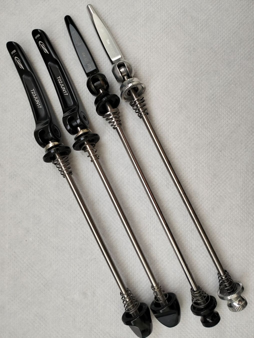 Zipp Pièces détachées: 4Stk. Zipp Schnellspanner – D'occasion à Uster par KarlZH 5