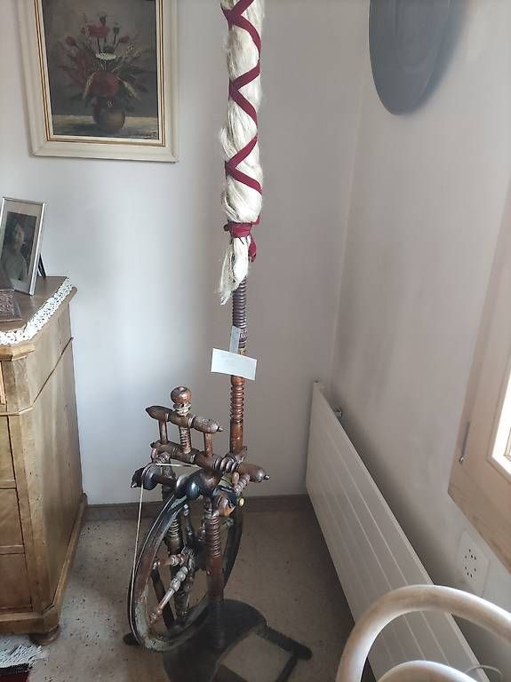 Ruote per filare: Spinnrad antik – Usato da Gams venduto da heidijo 1