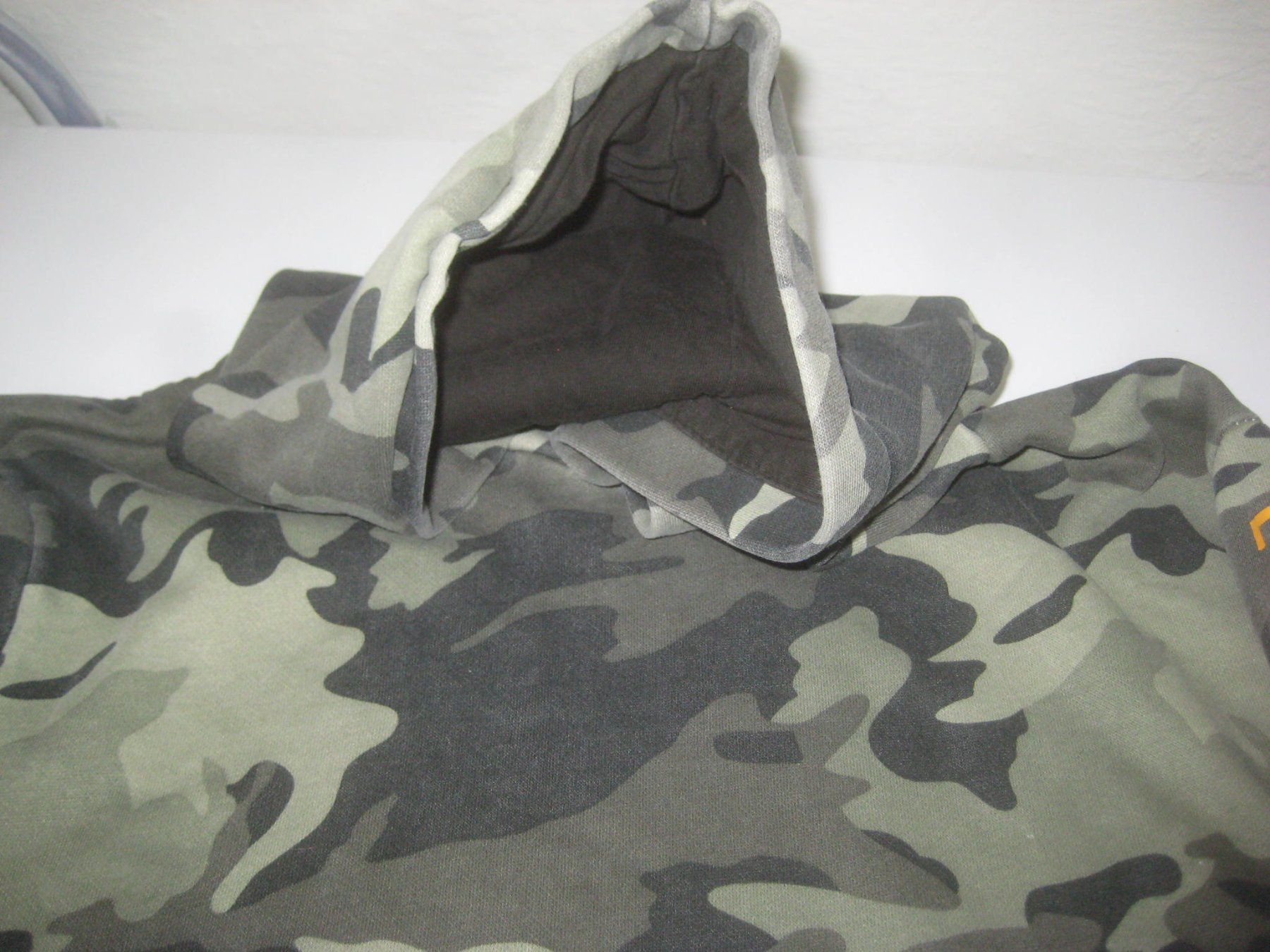 C&A Maglioni & Felpe: KNABEN KAPUTZEN PULLOVER – Usato da Uster venduto da flocke1 1
