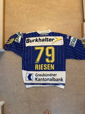 HCD trikot #79 Riesen