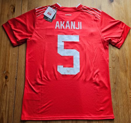 Trikot Schweiz #5 Akanji Puma NEU Gr. M Schweizer Fussball
