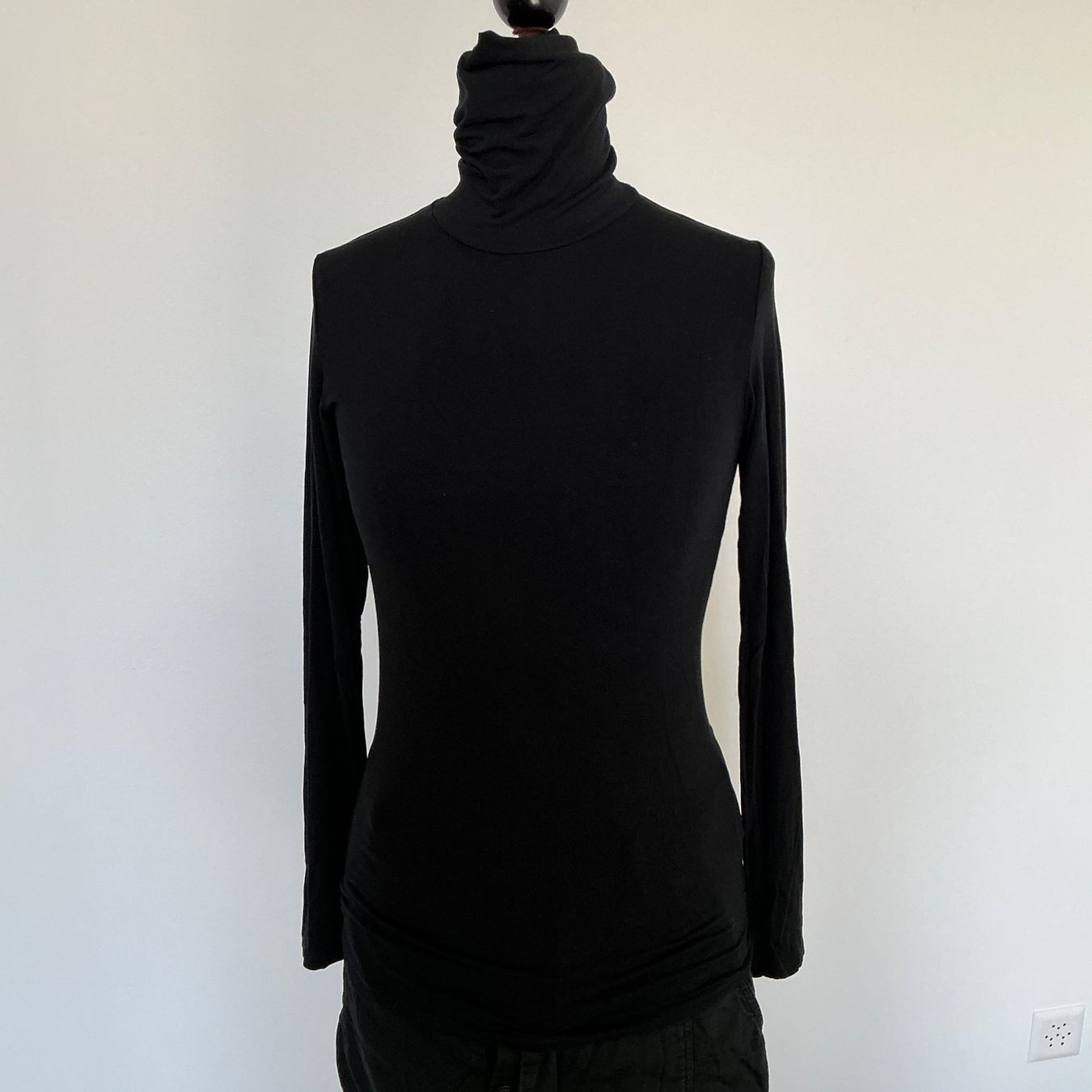 Maglioni & Felpe: Majestic Basic S schwarz Rollkragen Soft Touch – Usato da Carona venduto da LaDark11 3