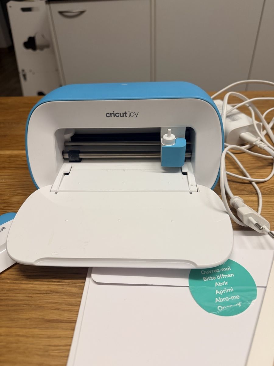 Cricut Kit bricolage: Schneideplotter Cricut Joy mit viel Zubehör – Usato da Dottikon venduto da milfreitraj 2