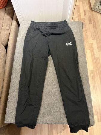 Pantalon de survêtement EA7 noir taille S bon état