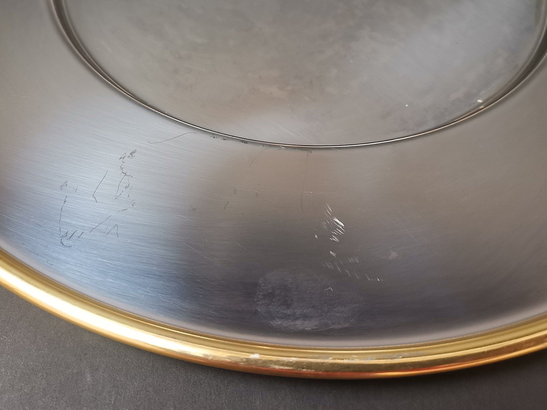 Piatti: MORINOX 8 Platzteller mit Goldrand + 8 Spitzendeko – Usato da Schaffhausen venduto da Restwert_SH 8