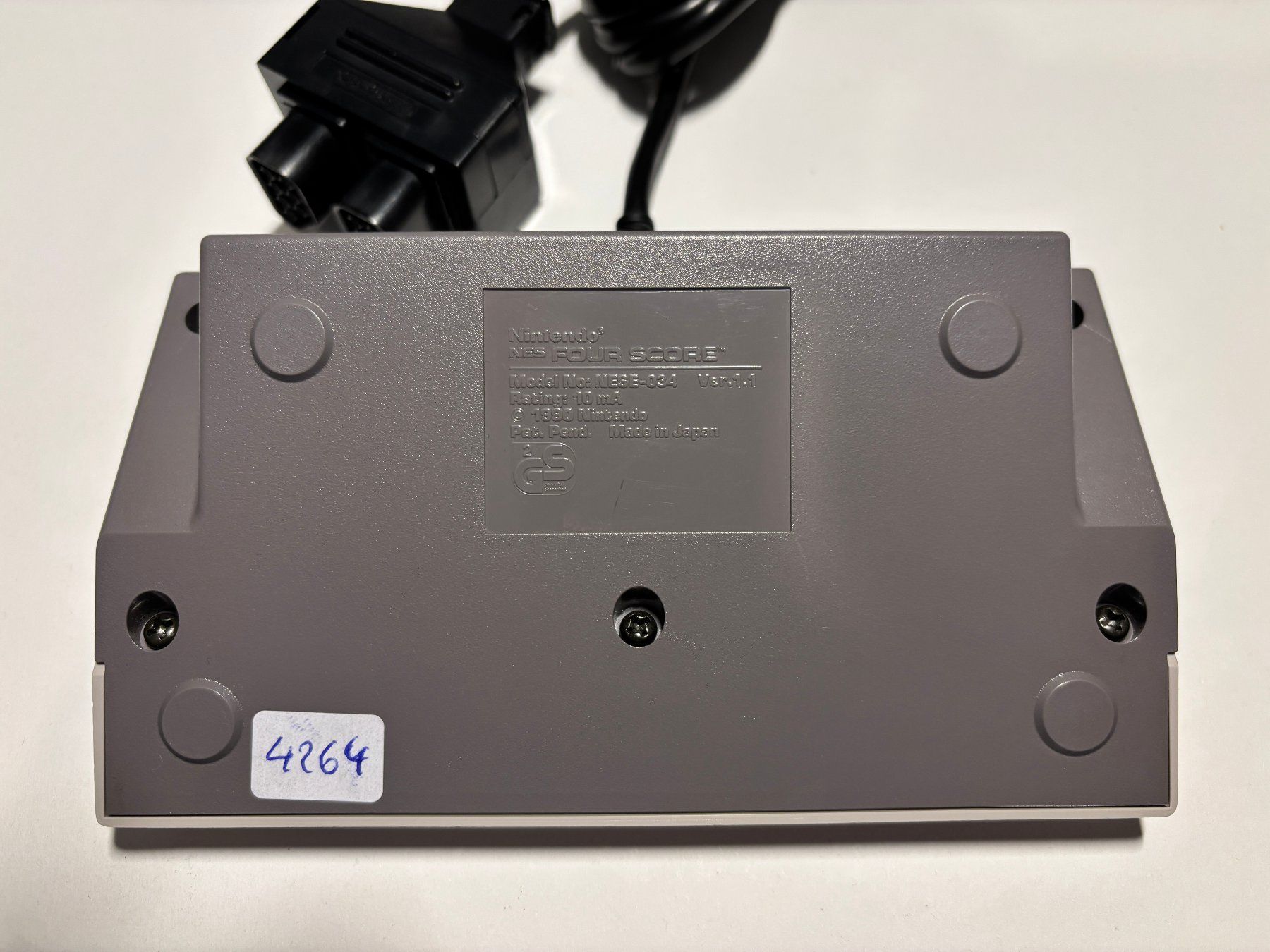 Nintendo Konsolen: NES - Four Score Adapter – Gebraucht aus Allschwil von Bullach 1