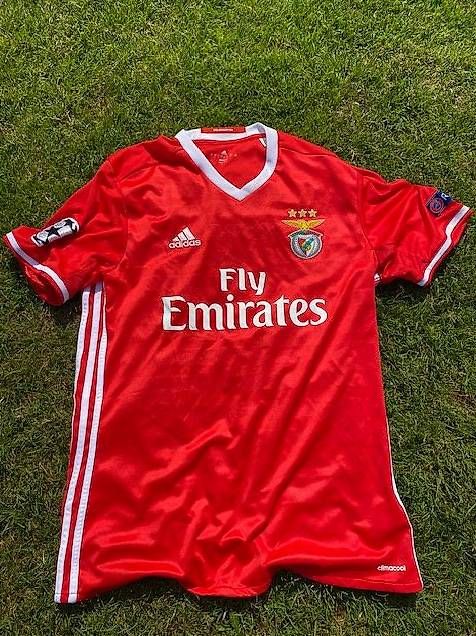 Canottiere & Pantaloni: Benfica Lissabon Trikot Gr. L – Usato da Nottwil venduto da mit_7x97