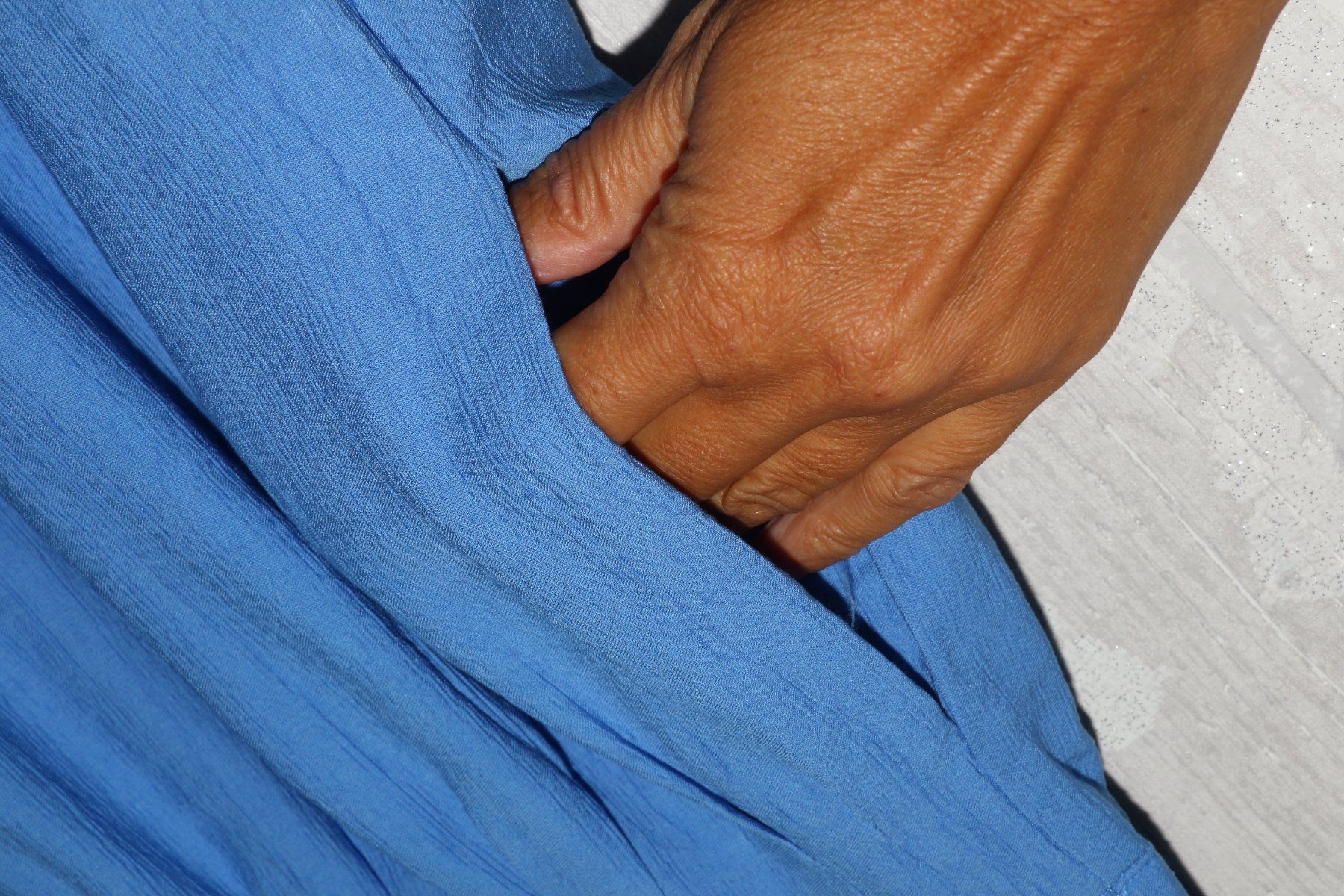 Pantaloni: Mega stylische leichte Hose Gr.M – Nuovo (secondo la descrizione) da Oberwil-Lieli venduto da Svetlana28 5